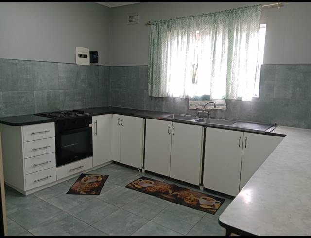 4 BEDROOM HOUSE FOR SALE IN NEWHOLME